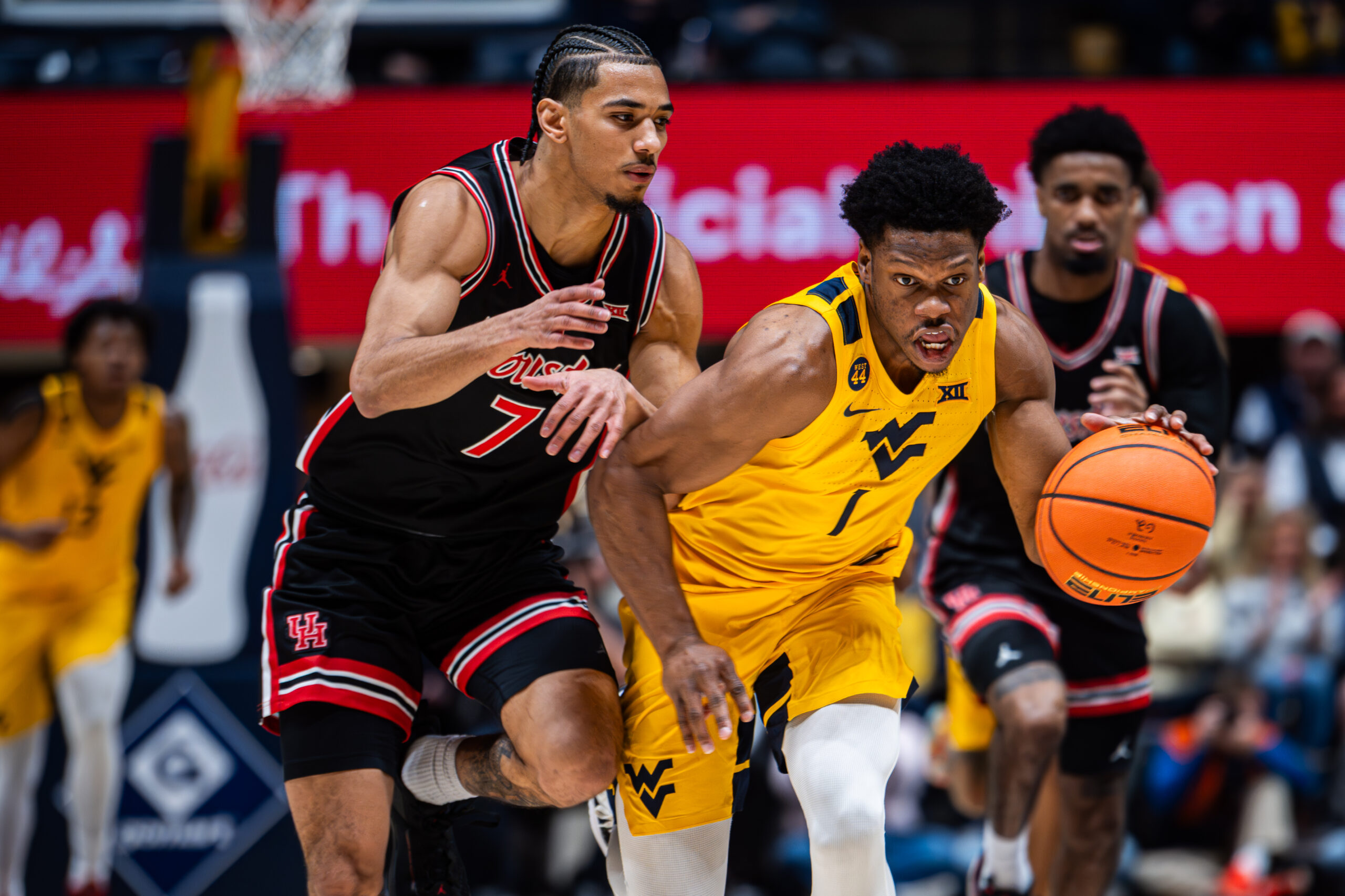 No. 6 Houston's defense the difference in a 63-49 victory against WVU